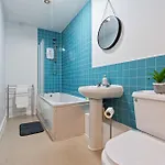 Julie's 2 Bed Wilson St شقة