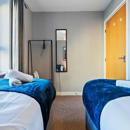 2br Contractor - Wifi Sleeps 5 *