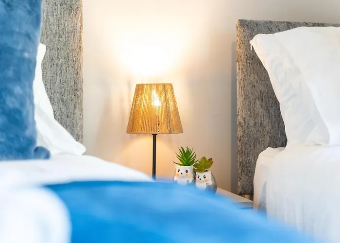 Julie's 2 Bed Wilson St * Μπρίστολ