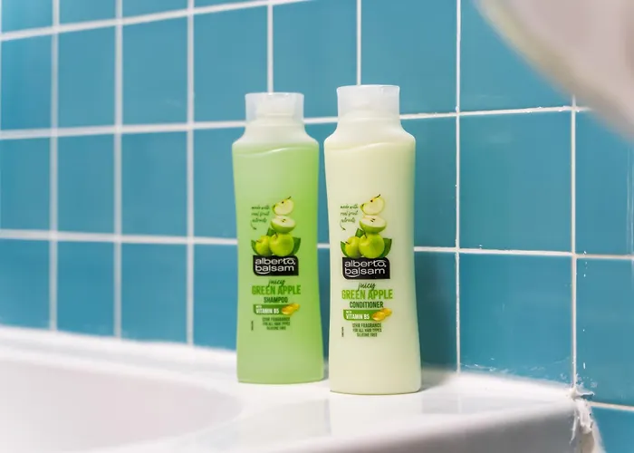 Julie's 2 Bed Wilson St *